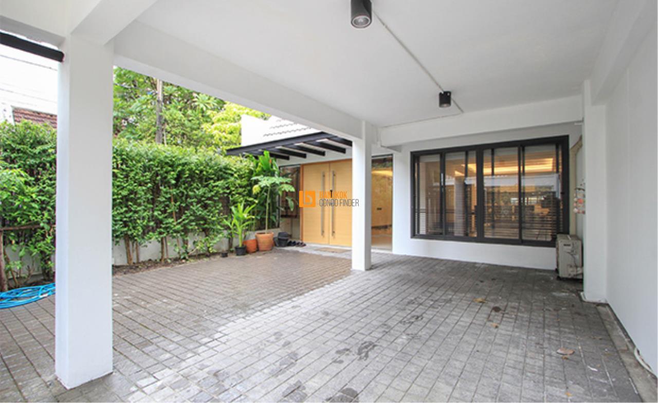 Bangkok Condo Finder Agency's Townhouse for Rent in Sukhumvit 49/1 2