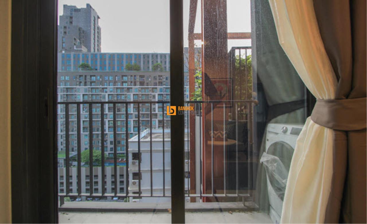 Bangkok Condo Finder Agency's XT Huaikhwang Condominium for Rent 12