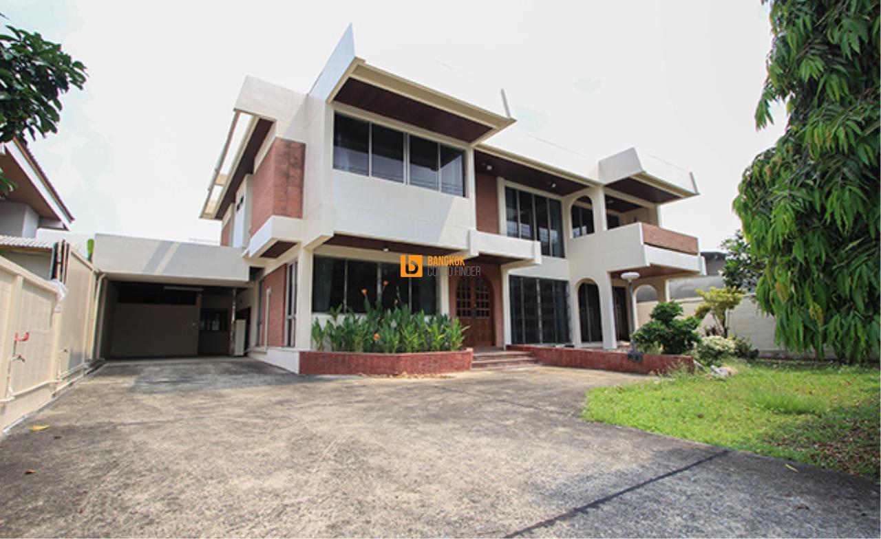 Bangkok Condo Finder Agency's House for Rent in Ekkamai 22 1