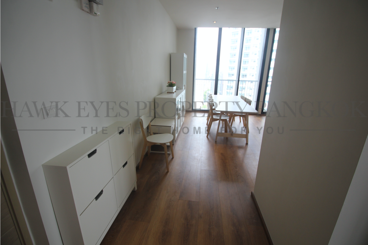 Hawk Eyes Property Bangkok Co.,Ltd. Agency's 2 large bedroom 2 bathroom for fully furnished for rent at Park 24 27
