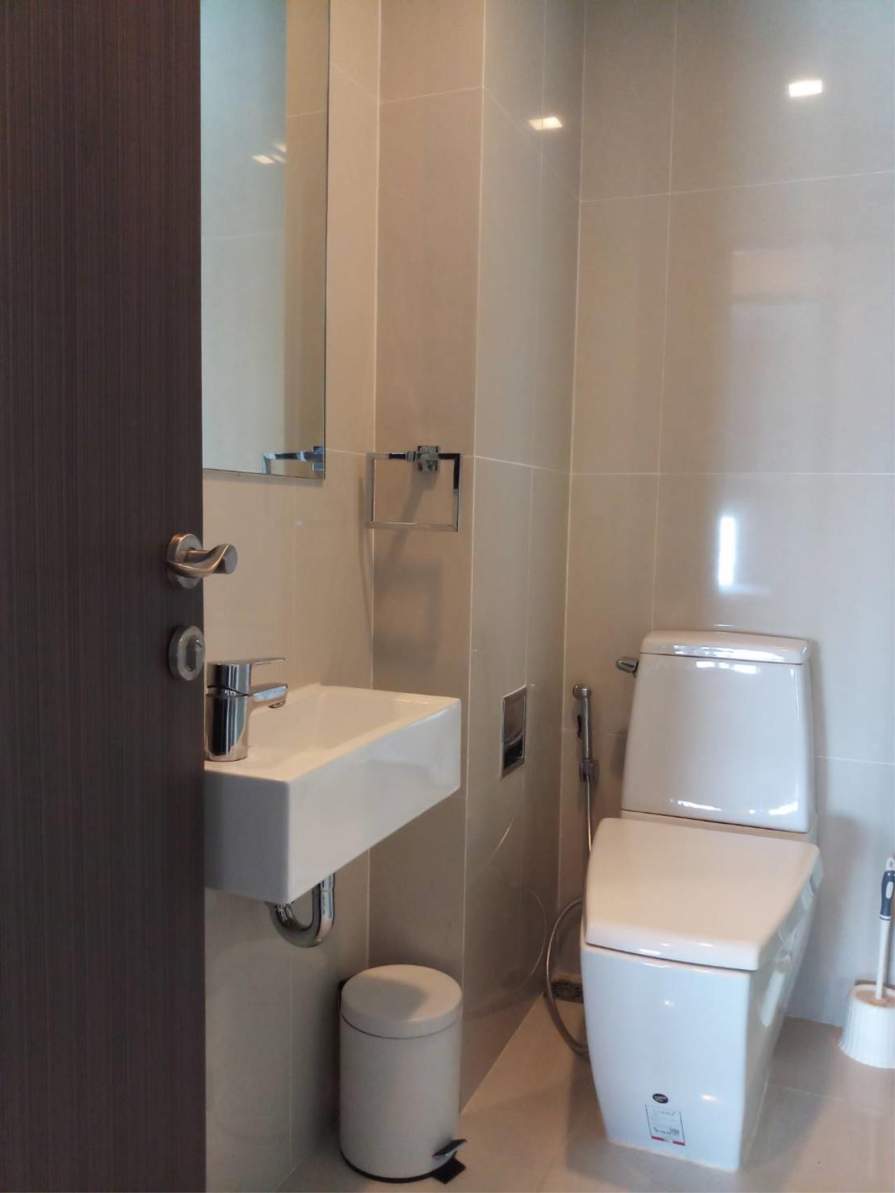 RE/MAX All Star Realty Agency's Rhythm 44 for rent (BTS Phra kanong) 8
