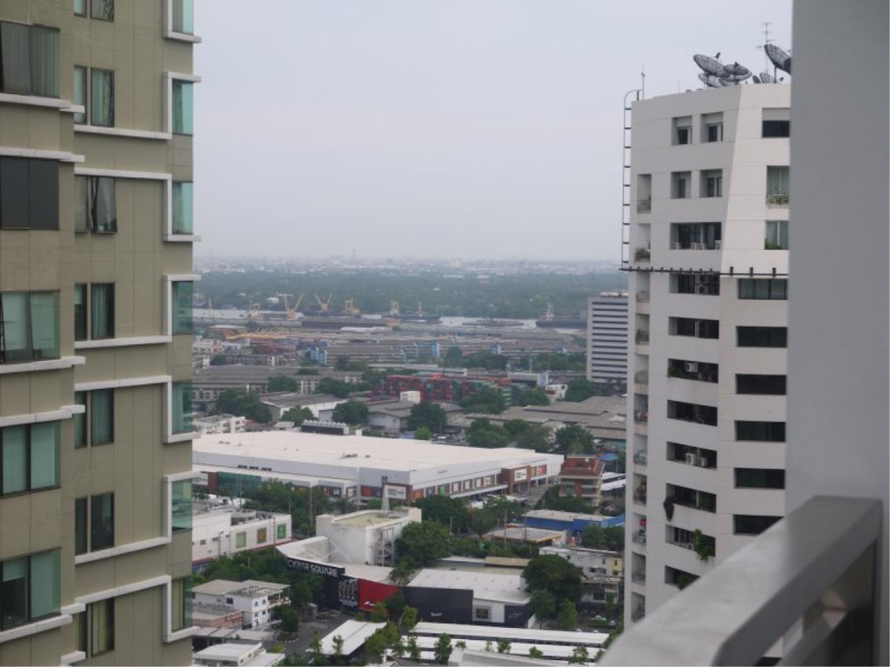 Piri Property Agency's Duplex 3 Bedrooms in the Bright Condo for rent on high floor 18