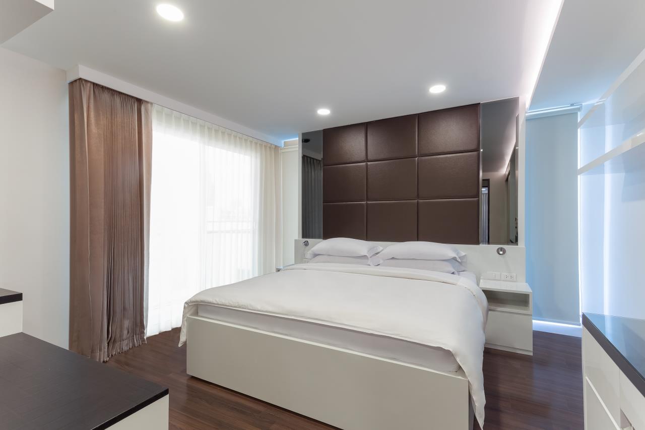 Piri Property Agency's 2 bedrooms Condominium  on 5-6 floor For Rent 2 4