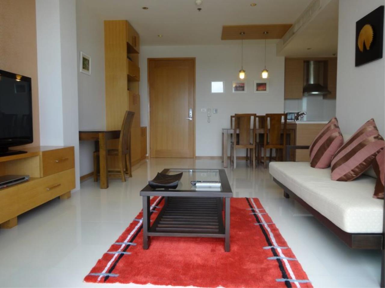 Piri Property Agency's one bedroom Condominium  on 9701 floor For Rent 1 2