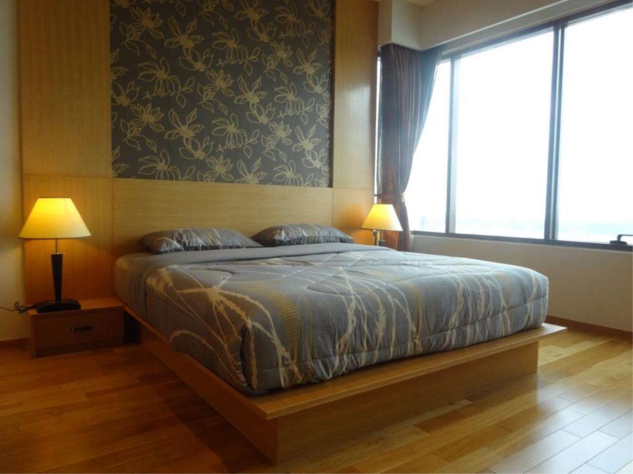 Piri Property Agency's one bedroom Condominium  on 9701 floor For Rent 1 1