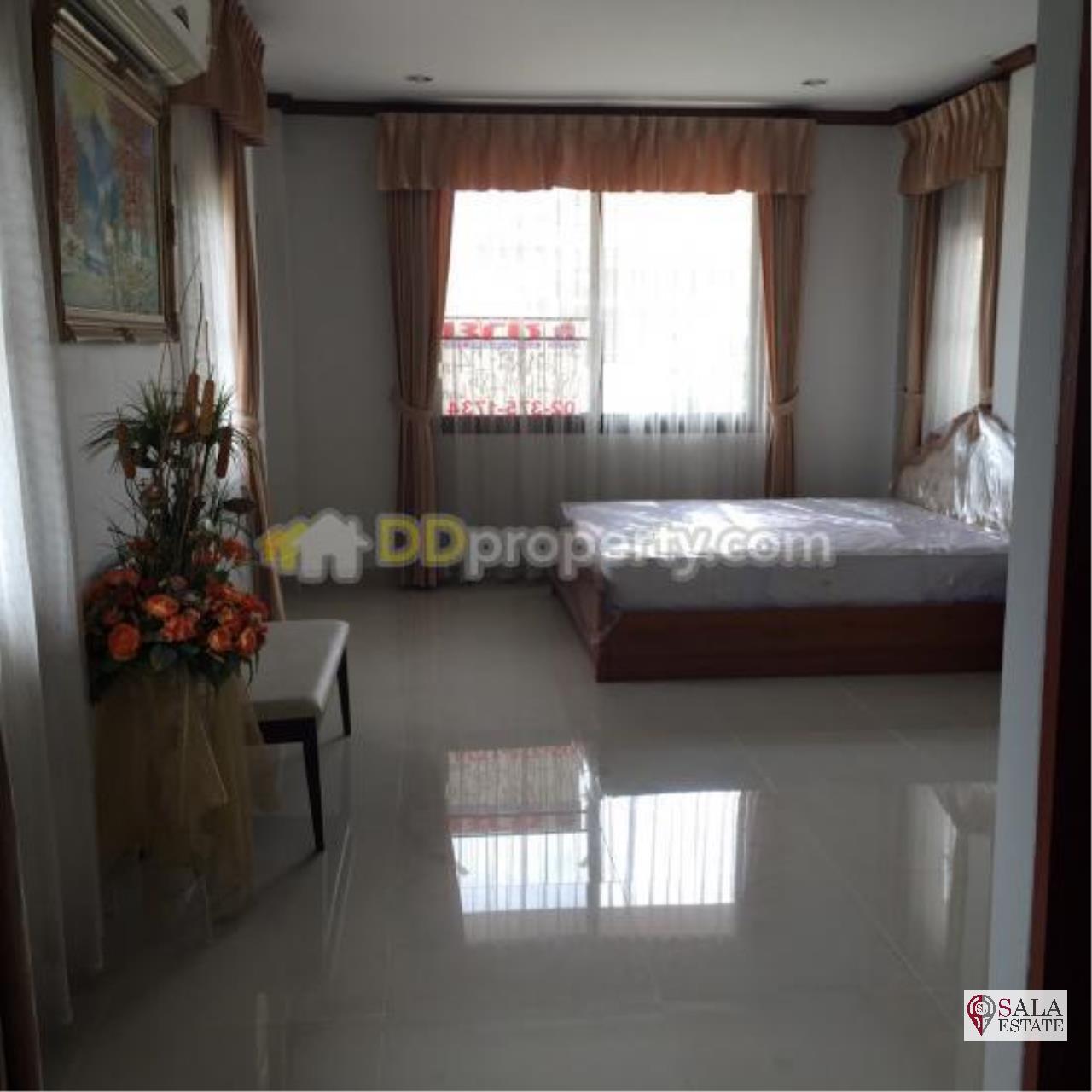 SALA ESTATE Agency's HOUSE FOR SALE - NEAR SUVARNABHUM AIRPORT AND BANG NA -TRAT RD. 11