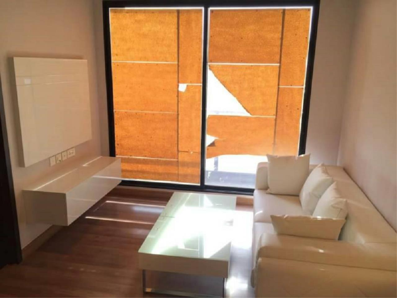 RE/MAX CondoDee Agency's Luxury Condo on Ratchadaphisek with Privacy 7