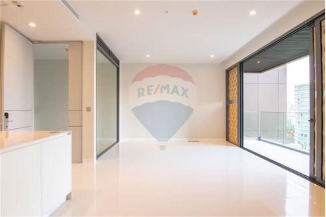 RE/MAX Executive Homes Agency's Brand New 2 Bedrooms For Sale Victorio 3