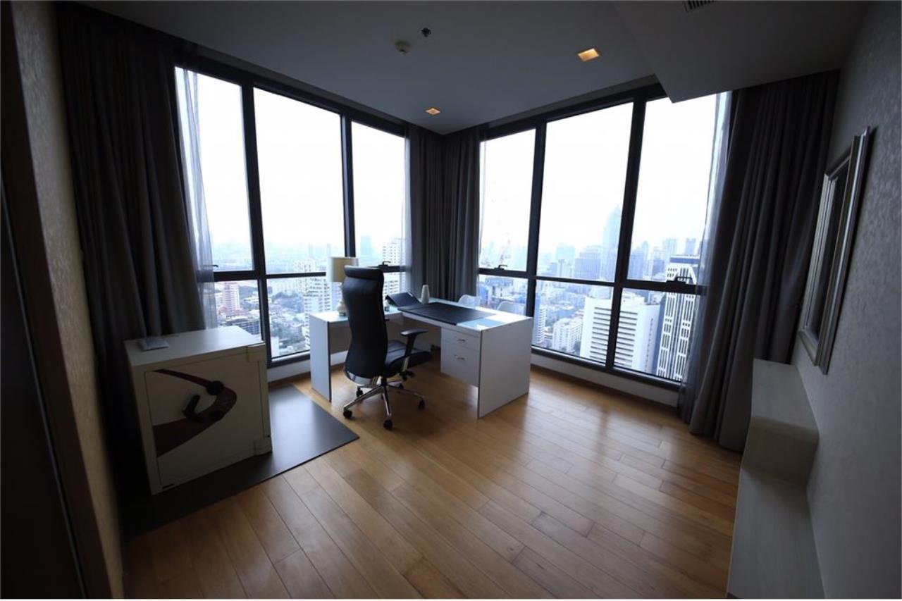 RE/MAX Executive Homes Agency's High floor 3 Bedrooms For Rent Hyde 13 3