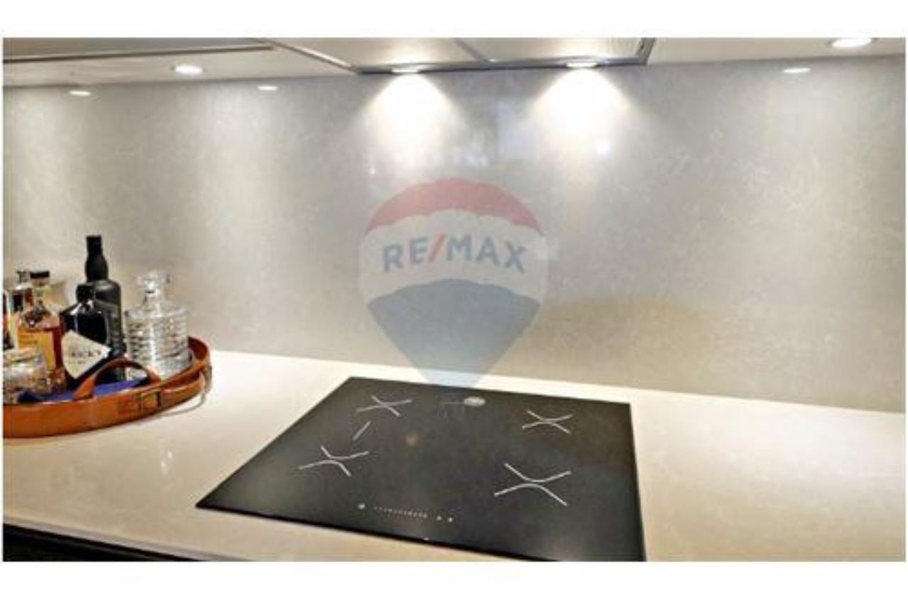RE/MAX Executive Homes Agency's TELA Thonglor - 3 bed 3 Bath /  Maids room 13