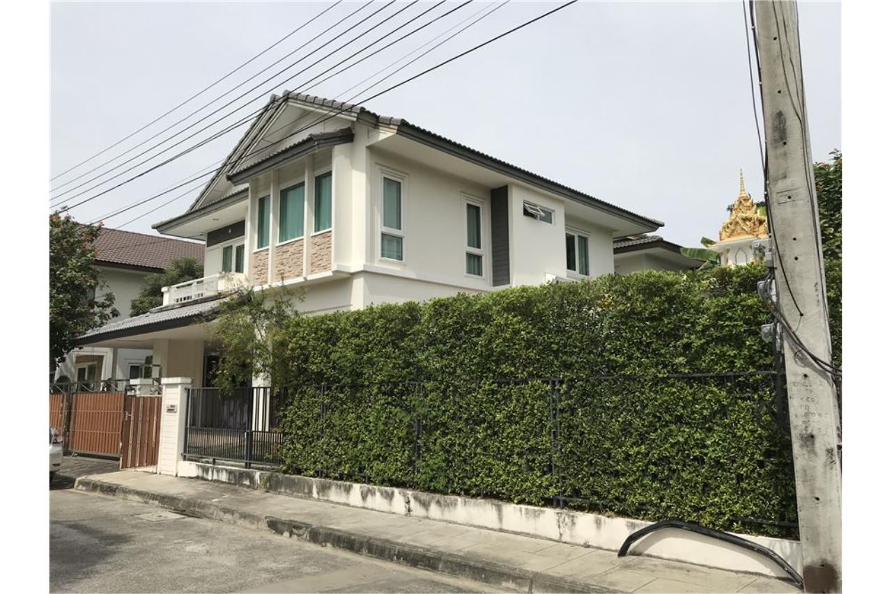 RE/MAX Executive Homes Agency's House for sales Near Mega Bangna 3 Bedroom 1