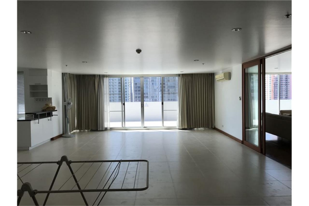 RE/MAX Executive Homes Agency's Big Balcony condo for rent 4 Bedroom big space 9