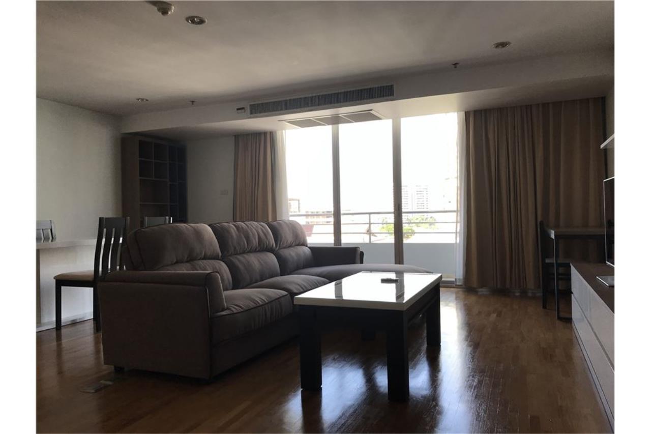 RE/MAX Executive Homes Agency's condo for rent 3 Bed big space near BTS Prompong 7