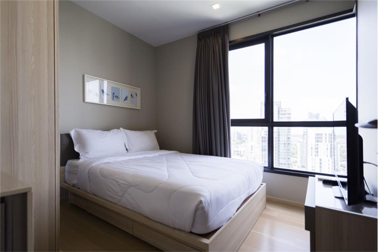 RE/MAX Executive Homes Agency's 2 Bed / 2 Bath / High floor / HQ Thonglor 6