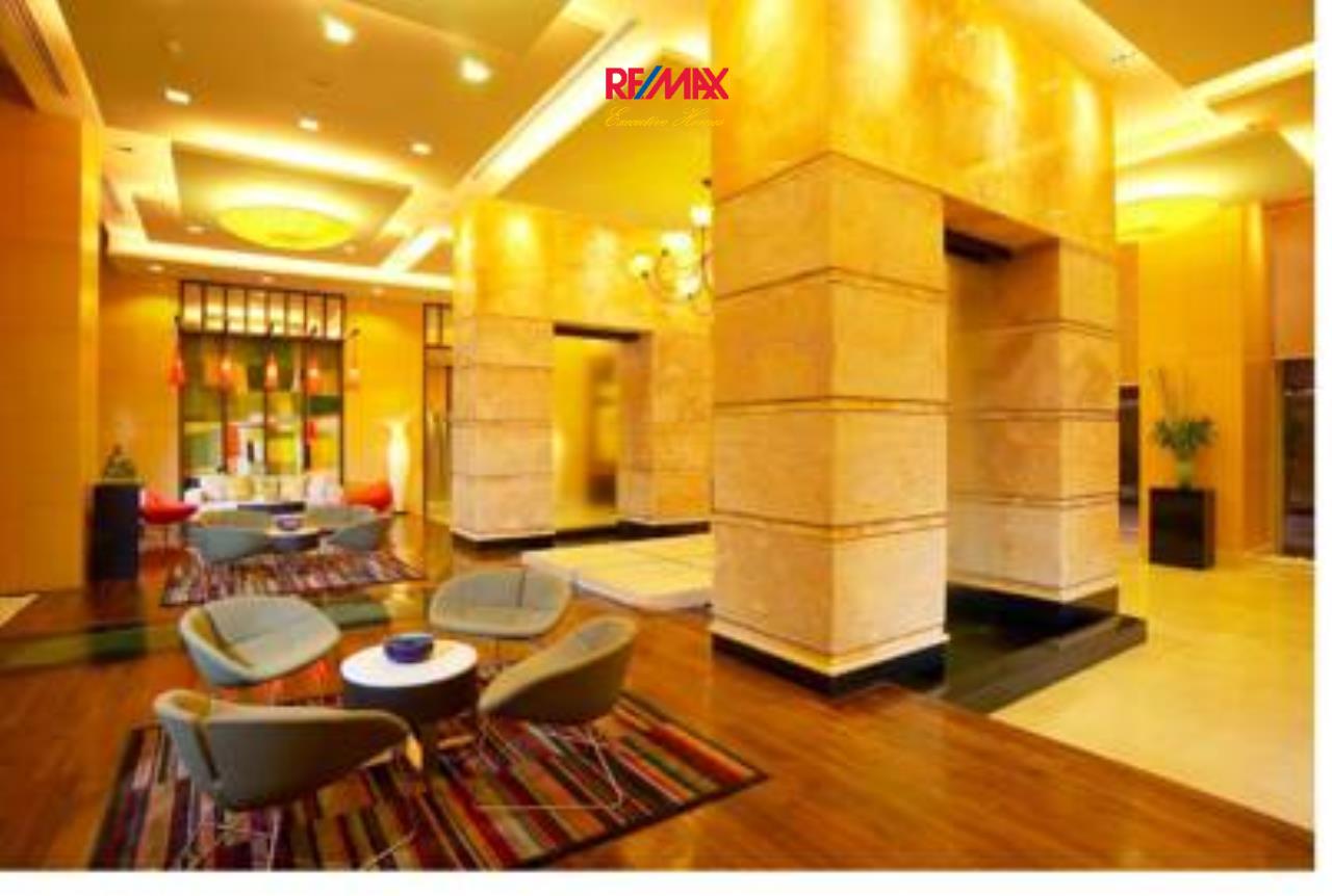 RE/MAX Executive Homes Agency's Beautiful 2 Bedroom for Rent Urbana Langsuan 7