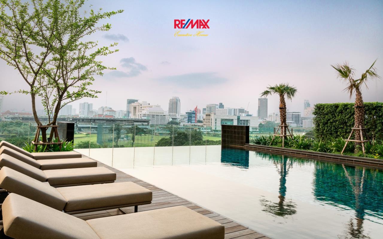 RE/MAX Executive Homes Agency's Spacious 3 Bedroom for Rent and Sale 185 Rajadamri 1