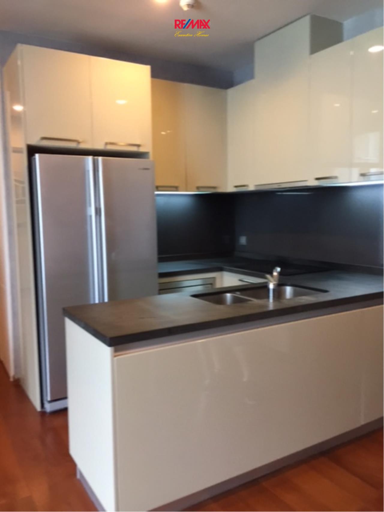 RE/MAX Executive Homes Agency's Beautiful 2 Bedroom for Rent Quattro Thonglor 8