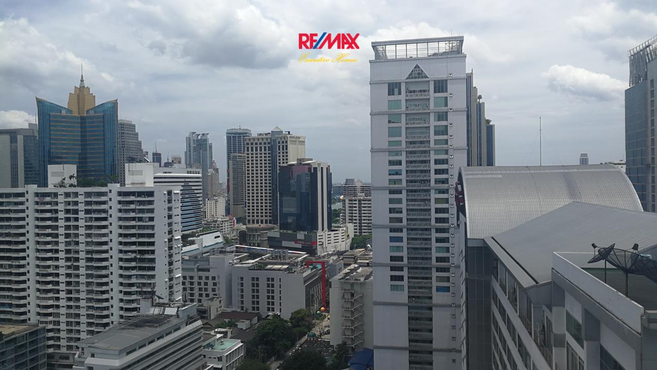 RE/MAX Executive Homes Agency's Nice 1 Bedroom, 15 Sukhumvit residences for Rent and Sale 9