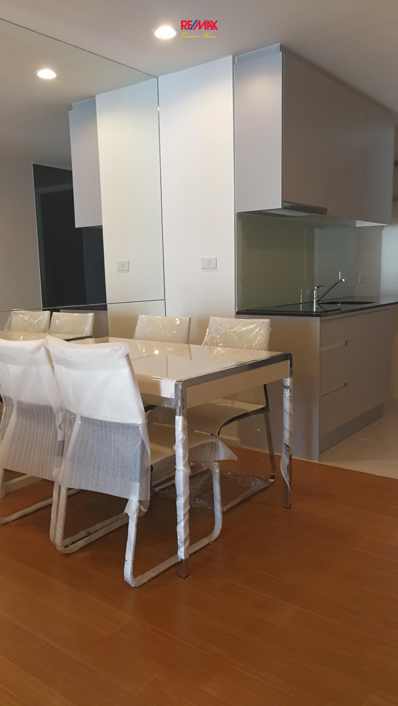 RE/MAX Executive Homes Agency's Nice 1 Bedroom, 15 Sukhumvit residences for Rent and Sale 5