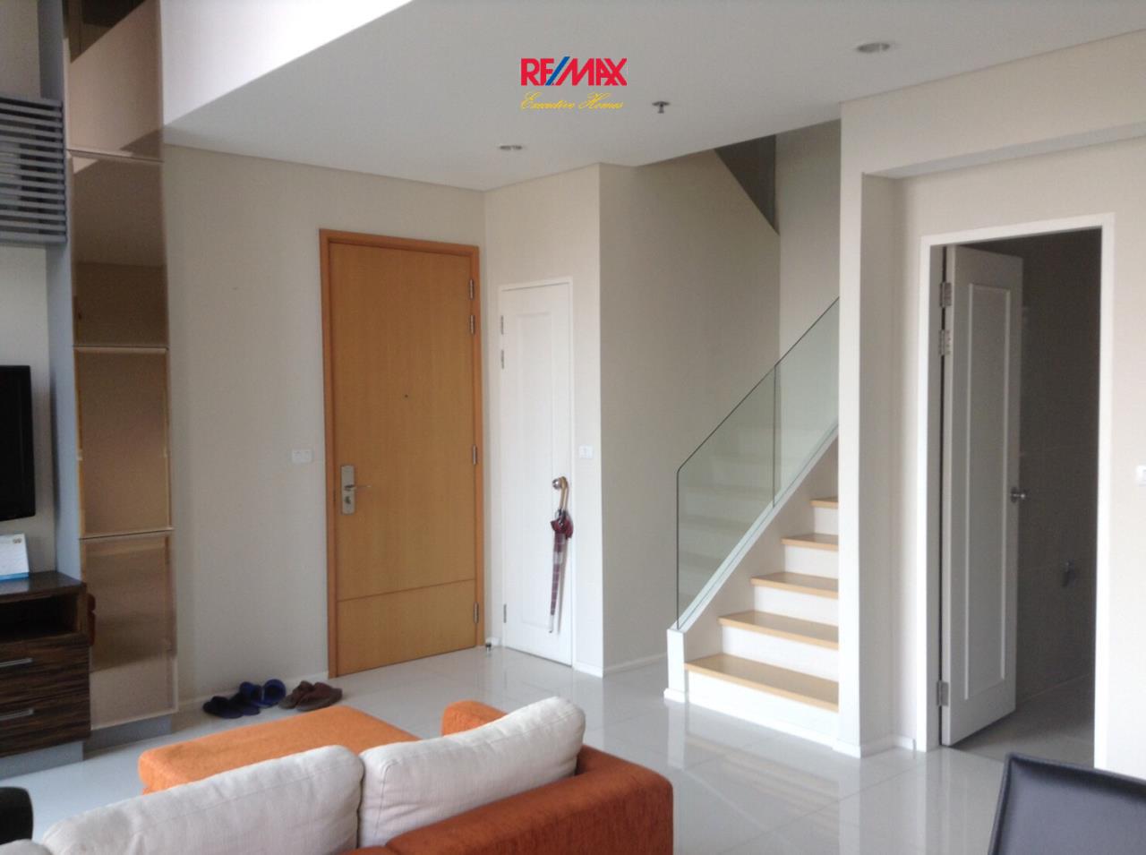 RE/MAX Executive Homes Agency's Nice 1 Bedroom Duplex for Rent Villa Asoke 2
