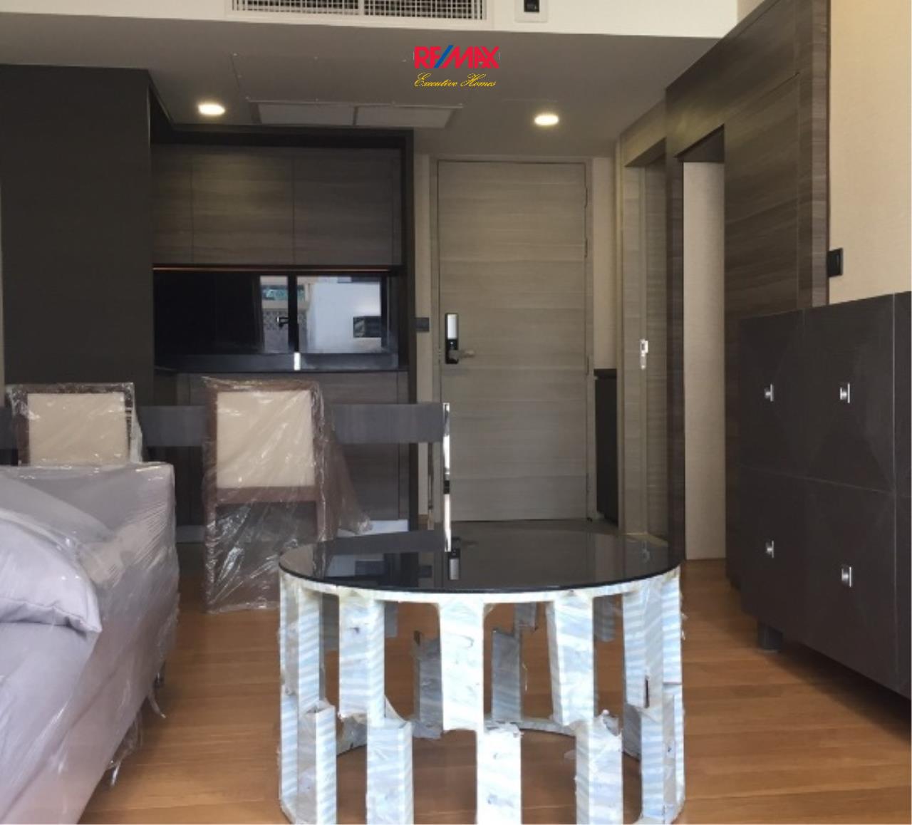 RE/MAX Executive Homes Agency's Nice 1 Bedroom for Rent Klass Langsuan 2