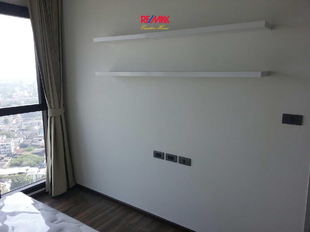 RE/MAX Executive Homes Agency's Nice 2 Bedroom for Rent Wyne Sukhumvit 3