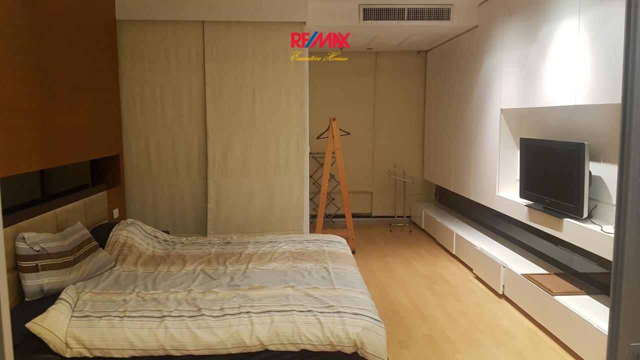 RE/MAX Executive Homes Agency's Spacious 1 Bedroom for Rent Nusasiri Grand Condo 1