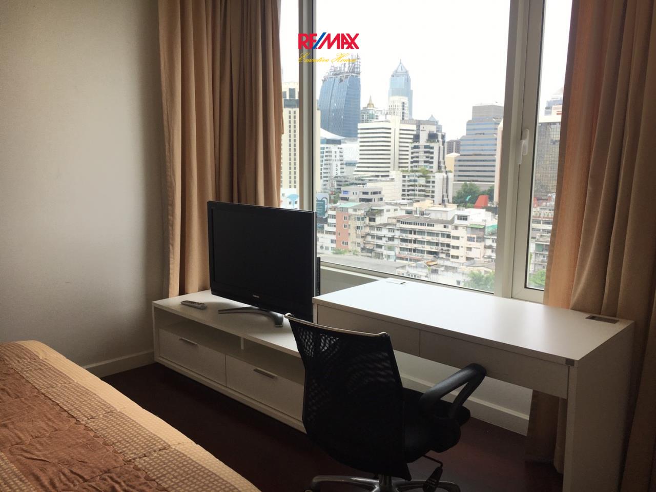 RE/MAX Executive Homes Agency's Nice 2 Bedroom for Rent Manhattan Chidlom 3