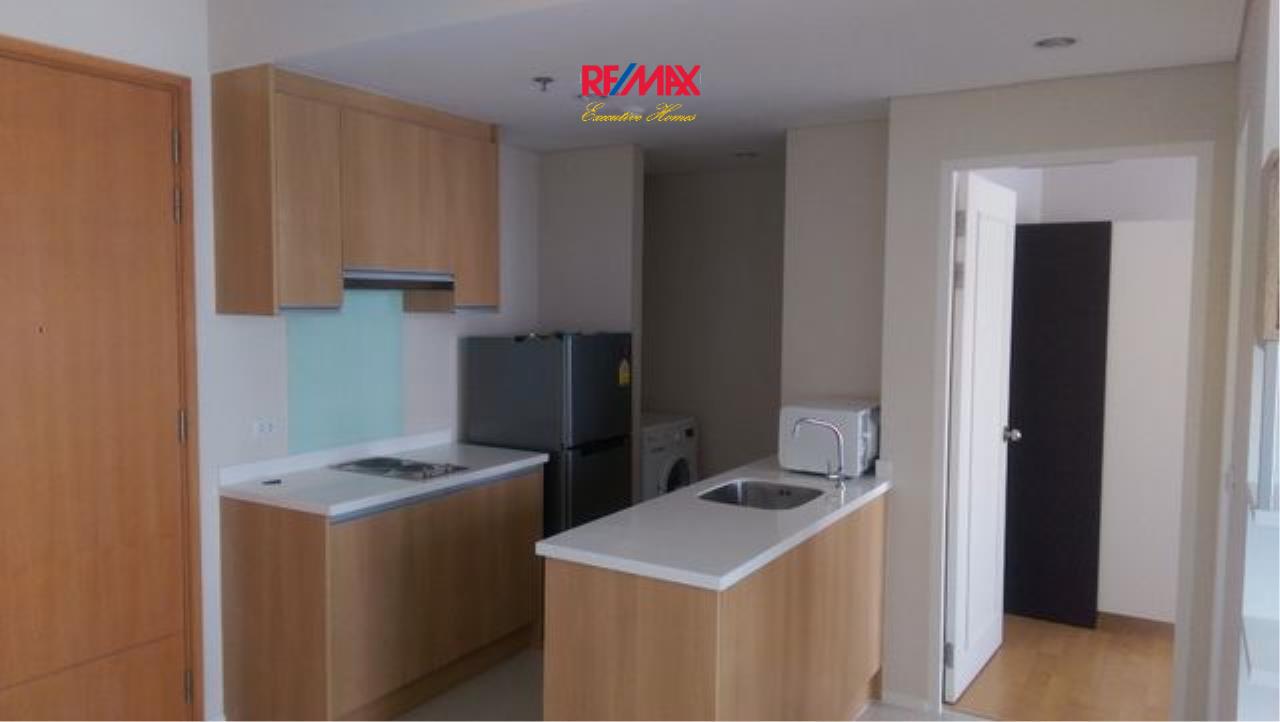 RE/MAX Executive Homes Agency's Cozy 1 Bedroom for Rent Villa Asoke 5