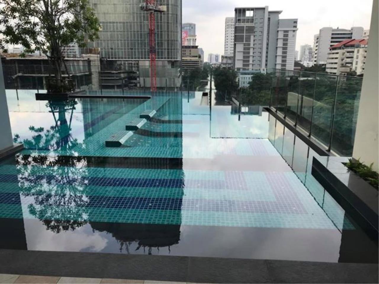 Quality Life Property Agency's SALE ONLY !! [ Q ASOKE ] 1 BR 38 SQ.M. NICE VIEW 15