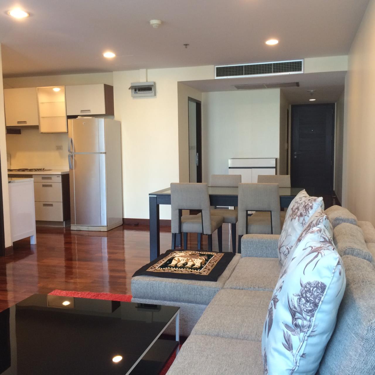 Quality Life Property Agency's 1-Bedroom Condo For Rent  In Urbana Langsuan 14 Foor 5