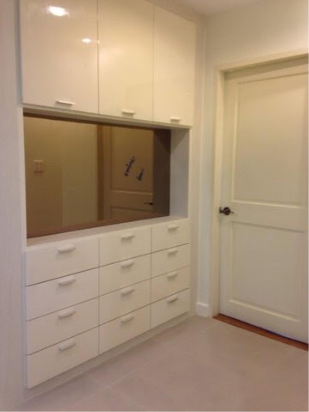 Quality Life Property Agency's For Sale/Rent!!! Serene Place Sukhumvit 24 / 3 Bedroom / 8 Floor 11
