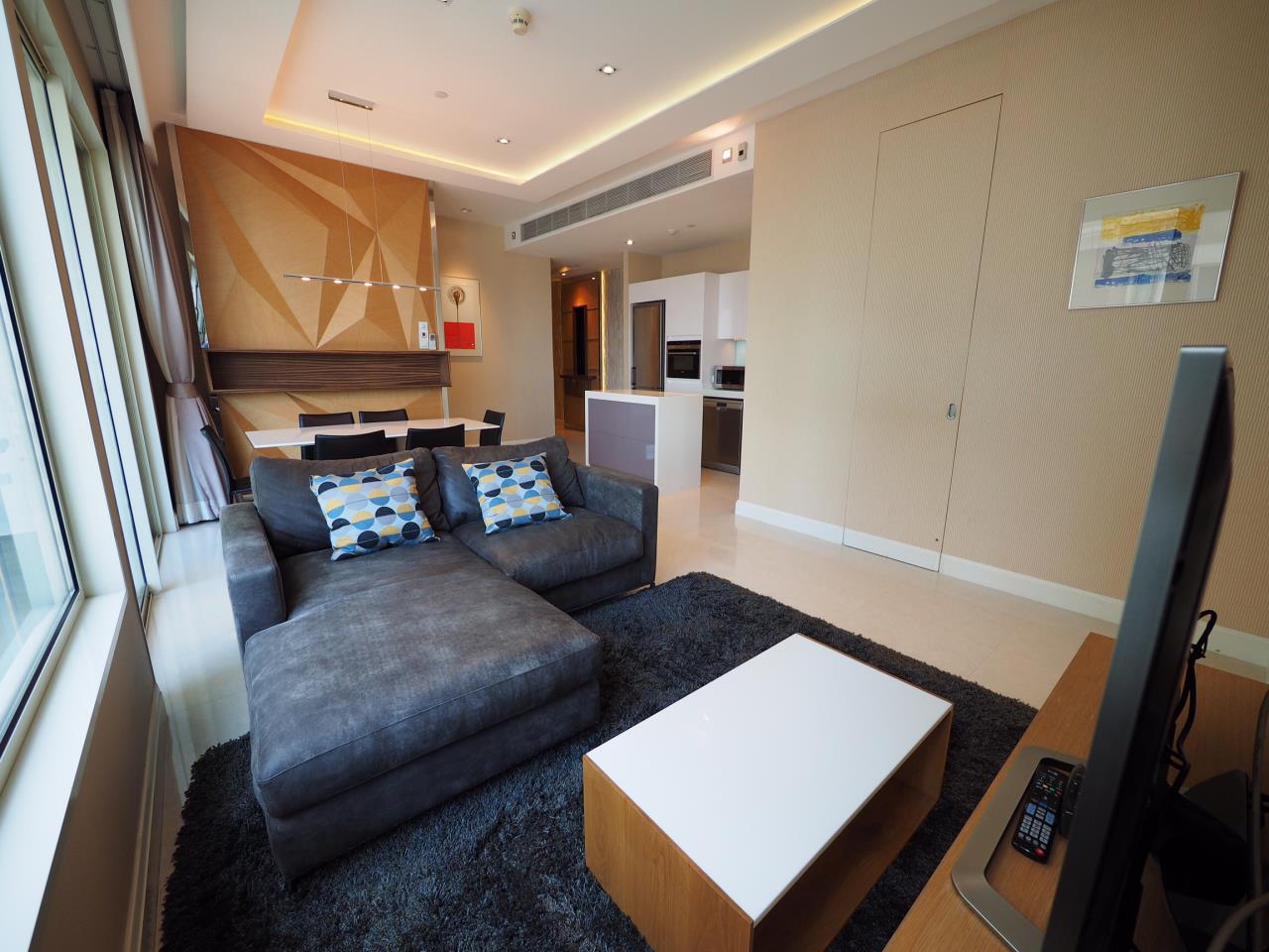 Quality Life Property Agency's Condo For Rent!!! Q Langsuan / 2 Bedroom / 20 Floor 3