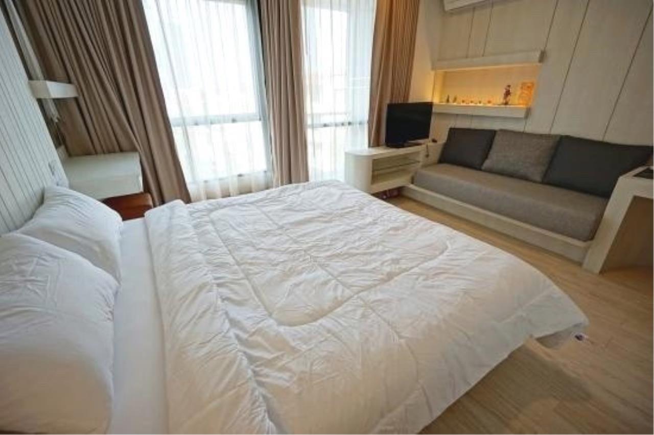 Blue Gold Property Agency's Condo for sale The Chezz Metro Life Pattaya Klang beautiful room cheap price 2