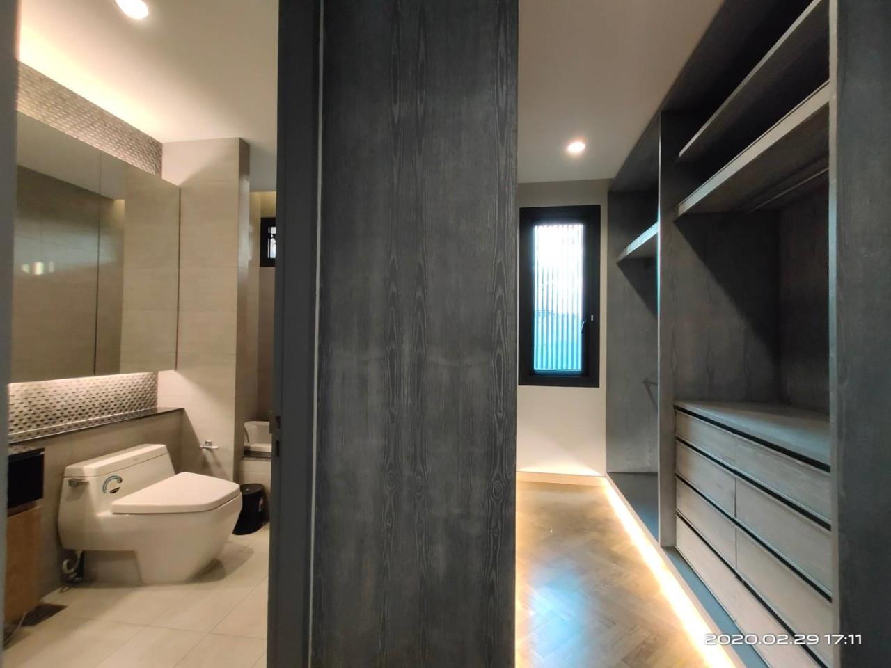 Bestbkkcondos Agency's 4-bedroom - 5bathrooms - 180,000month 21