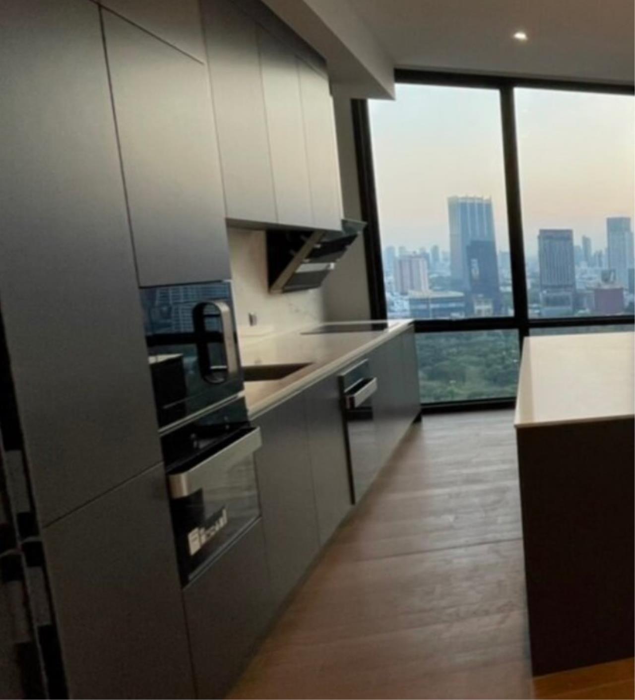 Bestbkkcondos Agency's Penthouse – 3 Bedrooms 4 Bathrooms Size 254.5sqm. Muniq Langsuan for Sale ฿122,160,000 THB 22