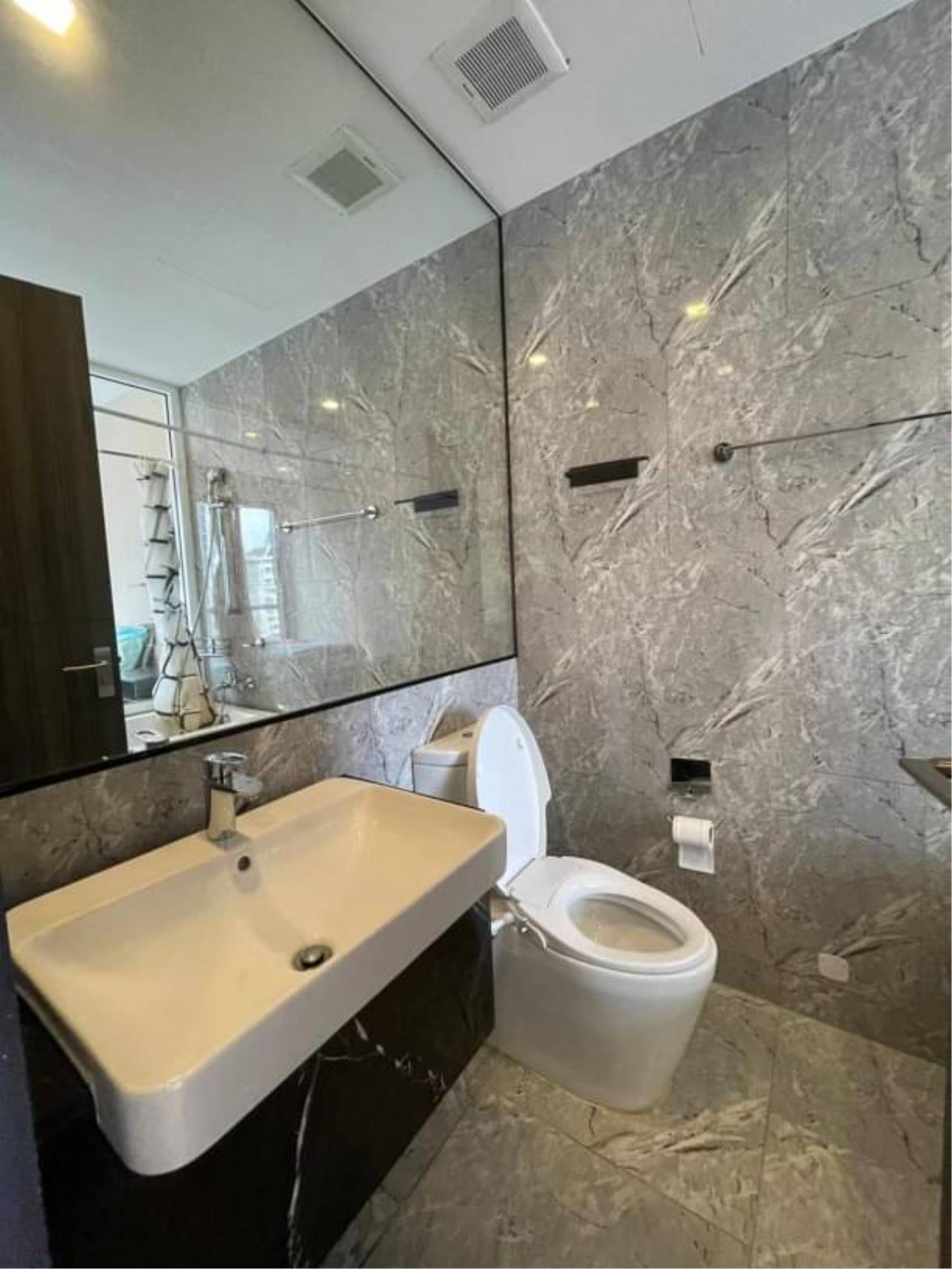 Bestbkkcondos Agency's 2 Bedrooms 2 Bathrooms Size 65sqm. Ashton Asoke for Rent 65,000 THB 6