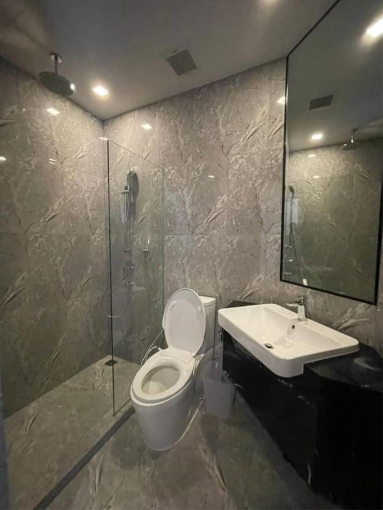 Bestbkkcondos Agency's 2 Bedrooms 2 Bathrooms Size 65sqm. Ashton Asoke for Rent 65,000 THB 8